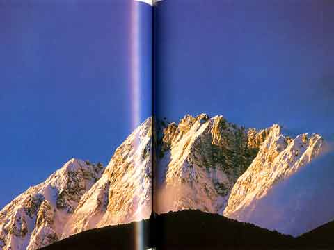 
Shishapangma Southwest Face - Los 14 Ochomiles de Juanito Oiarzabal book
